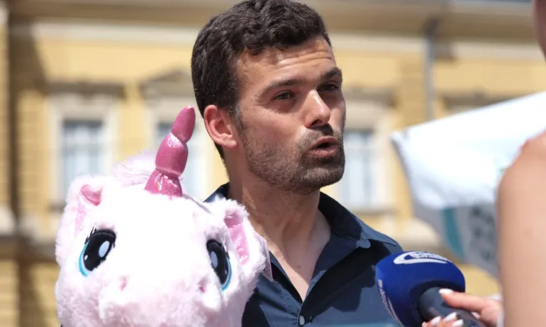 Управляващите София искат затвор за политическите опоненти (ВИДЕО) - Tribune.bg