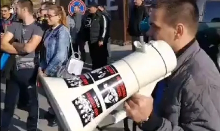 Зад гърба на Каракачанов: Негов човек организира блокадата на Кулата - Tribune.bg