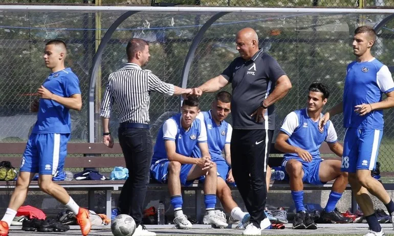 Налага се по-голямо съкращение на заплатите в Левски - Tribune.bg