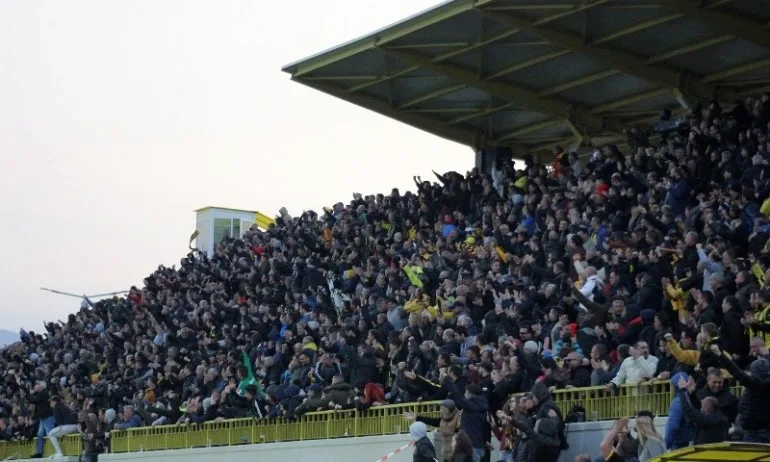 Ботев Пд с обръщение към феновете преди Черно море - Tribune.bg