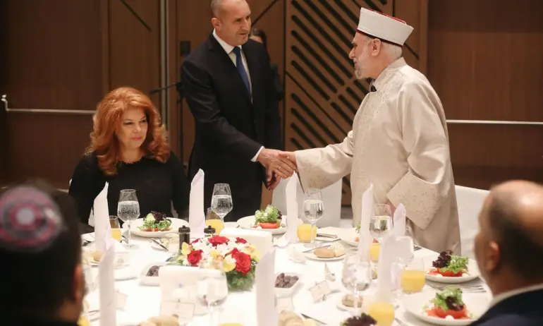 Борисов поздрави мюсюлманите за Рамазан, Радев ще даде ифтар - Tribune.bg