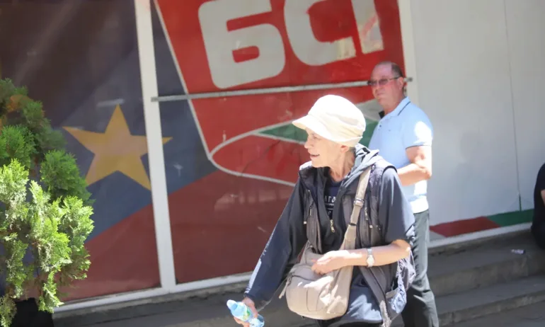 Офицер, разследвал Танковете да дойдат, опроверга Дърева - Tribune.bg