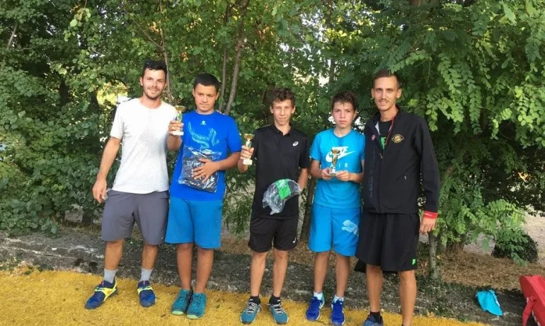 Ангел Владов триумфира на регионално до 16 г. във Варна - Tribune.bg