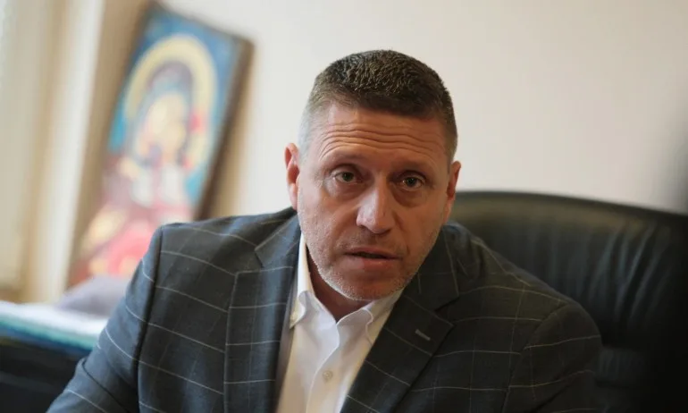 Ген. Коджейков: Правителственият Фалкон ще бъде временно спрян, нужен ни е нов самолет - Tribune.bg