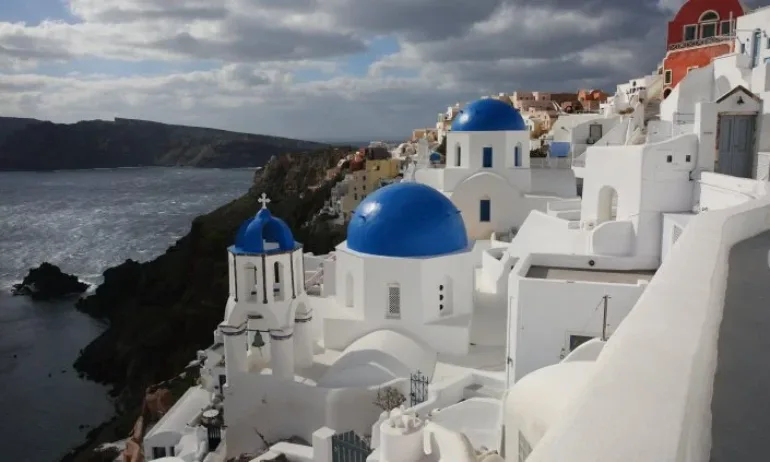 Ново земетресение разтърси остров Санторини - Tribune.bg