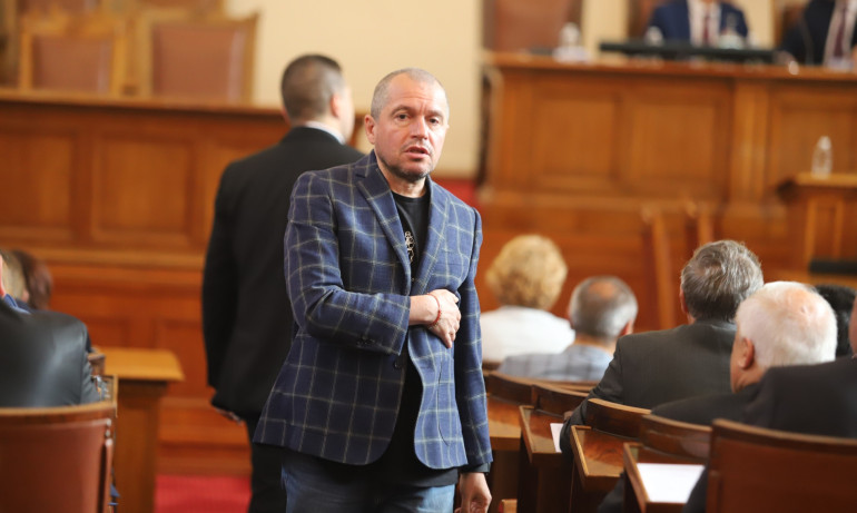 ИТН са готови на разговори с ПП за нов кабинет, но без Кирил Петков да е премиер - Tribune.bg