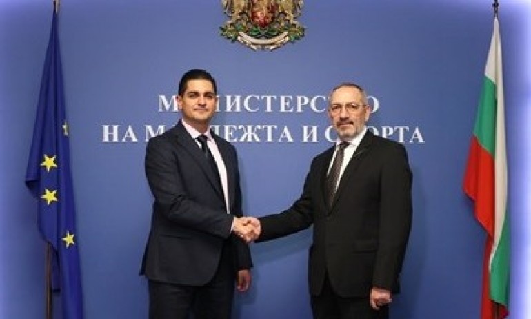 Кралев: Василев отмени програмата на некадърника Андрей Кузманов. Това е добра новина! - Tribune.bg