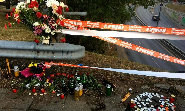 Трагедия: Съпрузи-мотористи загинаха при катастрофа, оставиха три сирачета - Tribune.bg