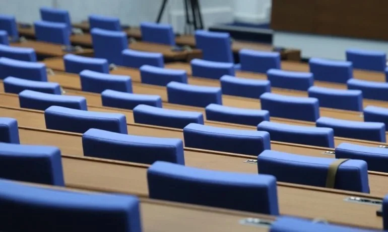 Отварят още едно помещение за журналистите в парламента - Tribune.bg