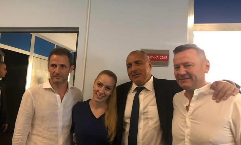 Премиерът влезе в Откраднат живот (СНИМКИ) - Tribune.bg