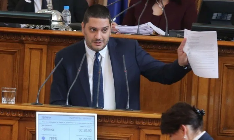 Гаджев за служебното правителство: Пратили са искане за обвързваща оферта с цени и дати за нови F-16 - Tribune.bg