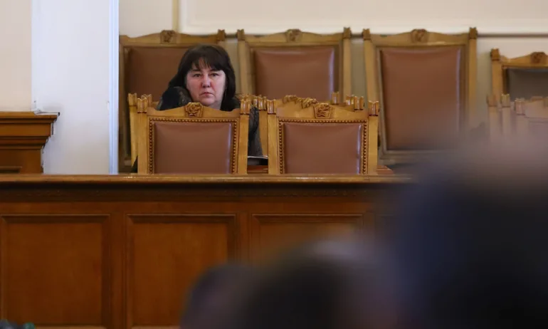 Разходите за пенсии изяждат фиска - Tribune.bg