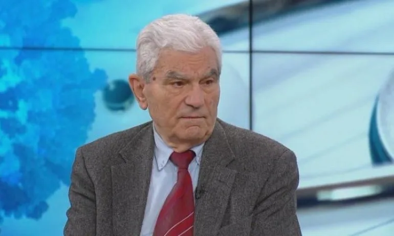 Акад. Петрунов: Предвид слабия интерес към ваксините, не съм оптимист за есента - Tribune.bg