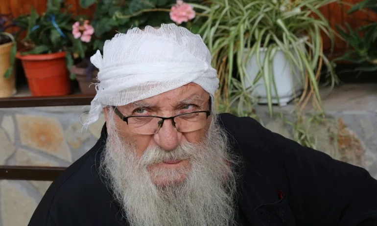След нападението: Отец Иван обмисля да създаде вътрешна охрана на приюта - Tribune.bg