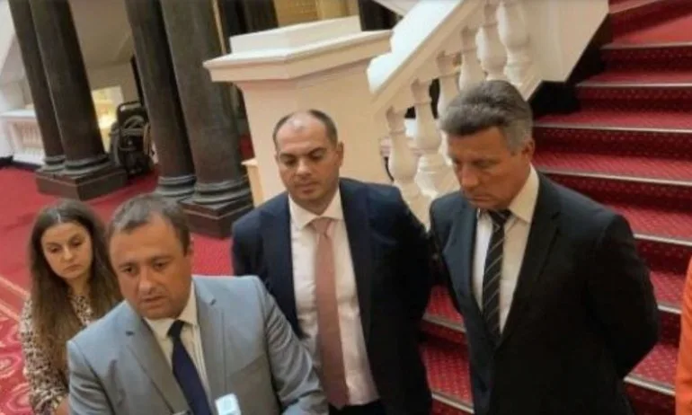 Партията на Трифонов и БСП без разминавания за външната и вътрешната политика на страната - Tribune.bg