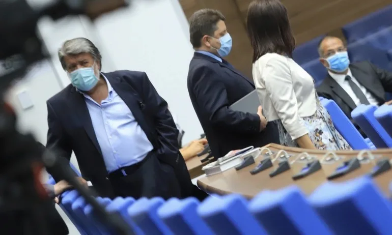 Вежди Рашидов разговаря с кмета на Монтана за съдбата на 90-годишния художник Галилей Симеонов - Tribune.bg