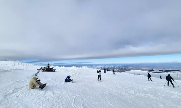 Отварят шейни зоната на хижа Алеко - Tribune.bg