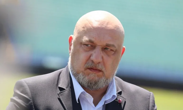 Кралев: Всеки момент може да настъпи екологична катастрофа. Има ли пилот в самолета?! - Tribune.bg