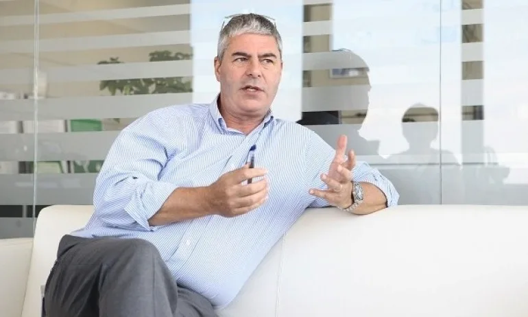 Англичанин с десетилетия опит в енергетиката съветва Еврохолд по сделката с ЧЕЗ - Tribune.bg