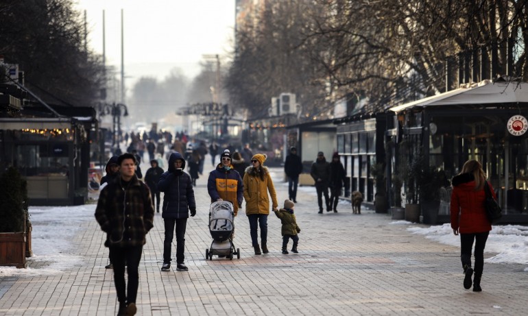 Остава топло за февруари, температурите до 14 градуса - Tribune.bg