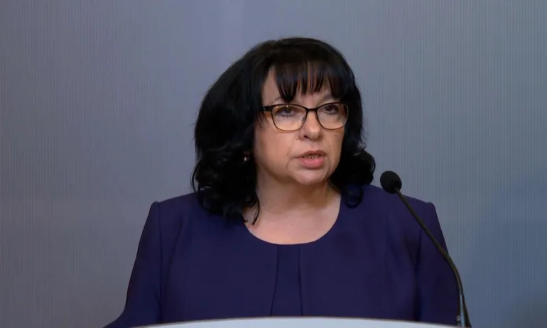 Петкова за заплатите в столичния градски транспорт: Ангажиментът е на кмета - Tribune.bg