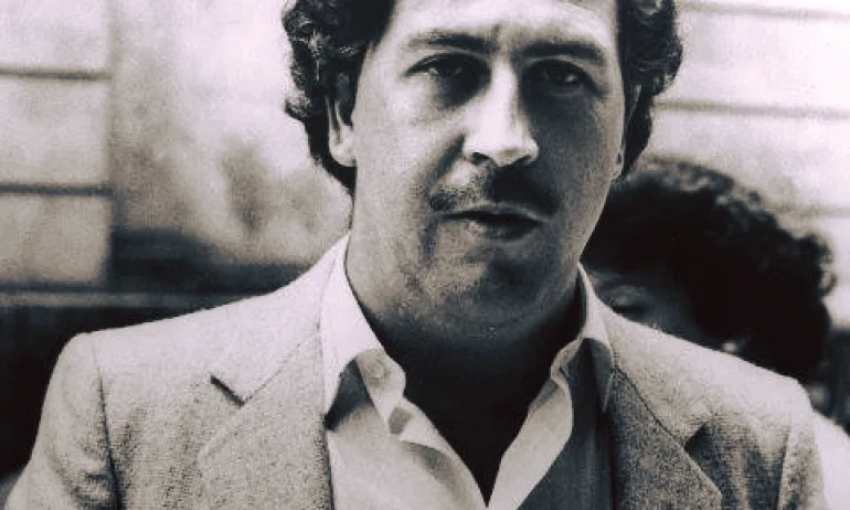 Разрушиха дома на наркобарона Пабло Ескобар (ВИДЕО) - Tribune.bg