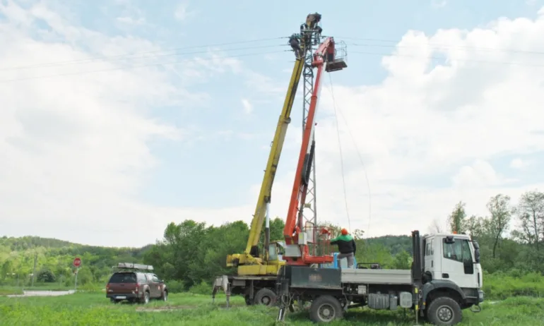 ЕРМ Запад инвестира над 1.5 млн. лв. в електроразпределителната мрежа в област Благоевград през 2025 г. - Tribune.bg