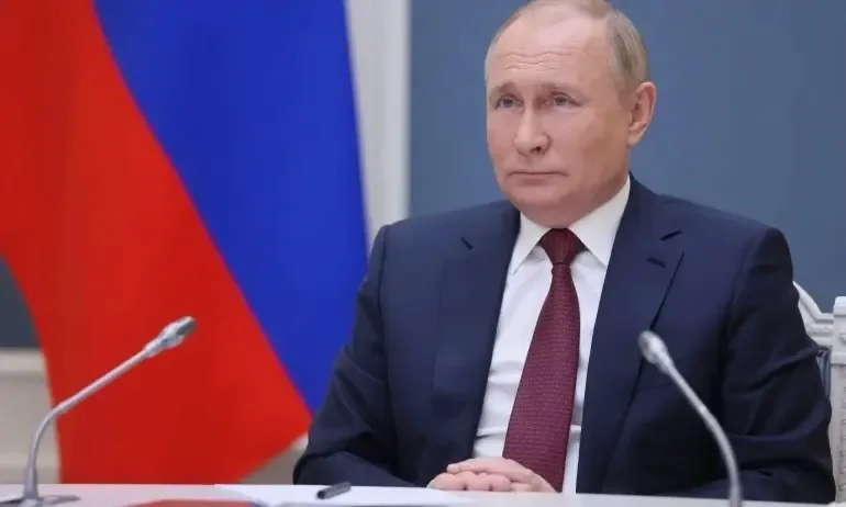 Путин призна независимостта на Херсонска и Запорожка област - Tribune.bg