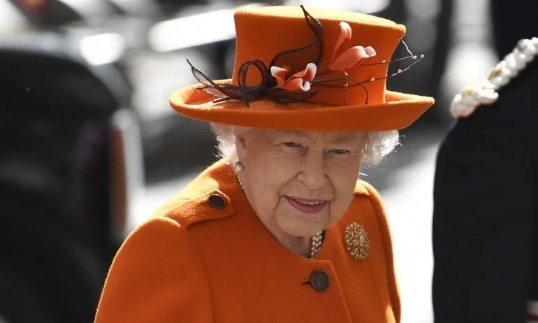Заради COVID-19: Без топовни салюти за рождения ден на кралица Елизабет II - Tribune.bg