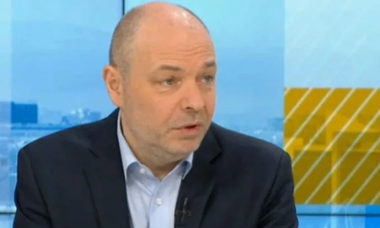 Д-р Николай Габровски: Имаме 12 деца, не може да се каже, че болестта протича по-леко - Tribune.bg