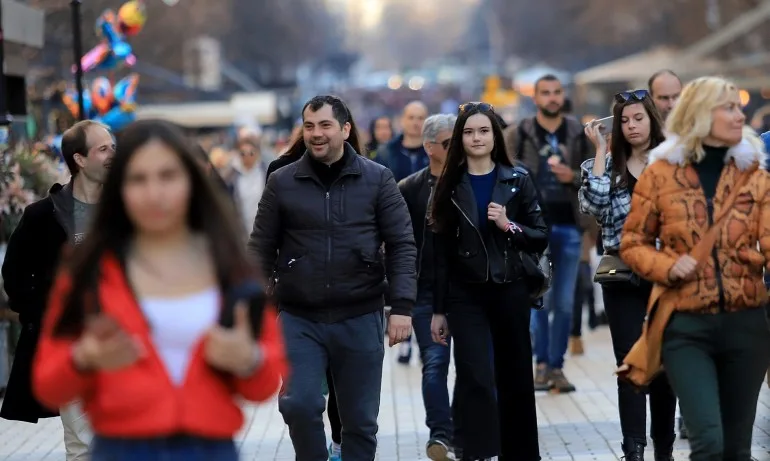 Още ковид забрани падат от днес - Tribune.bg