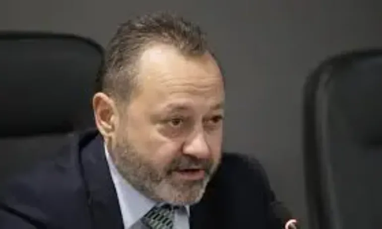 Министър Найденов: Къде са парите, дадени авансово за укрепване на свлачища - Tribune.bg