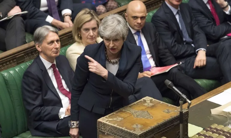 Британските депутати принуждават Мей да поиска отлагане нa Брекзит - Tribune.bg