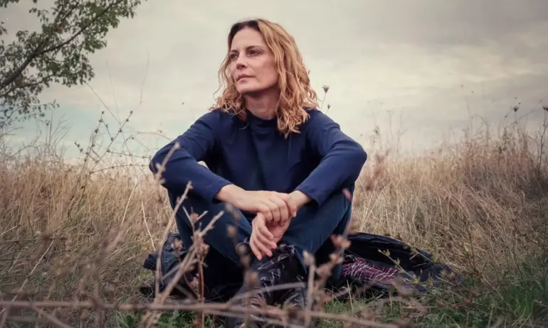 Теодора Духовникова: Случката пред Народния Театър не е проява на патриотизъм, а чиста хулиганщина - Tribune.bg