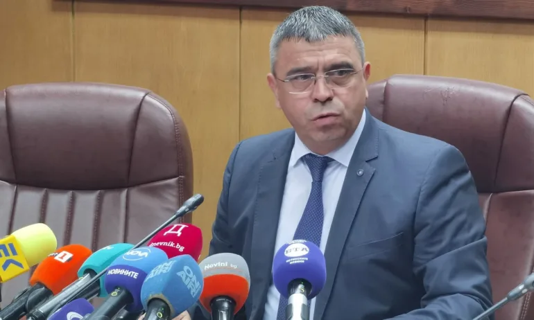 Атанас Илков е разговарял с румънския си колега по темата Шенген - Tribune.bg