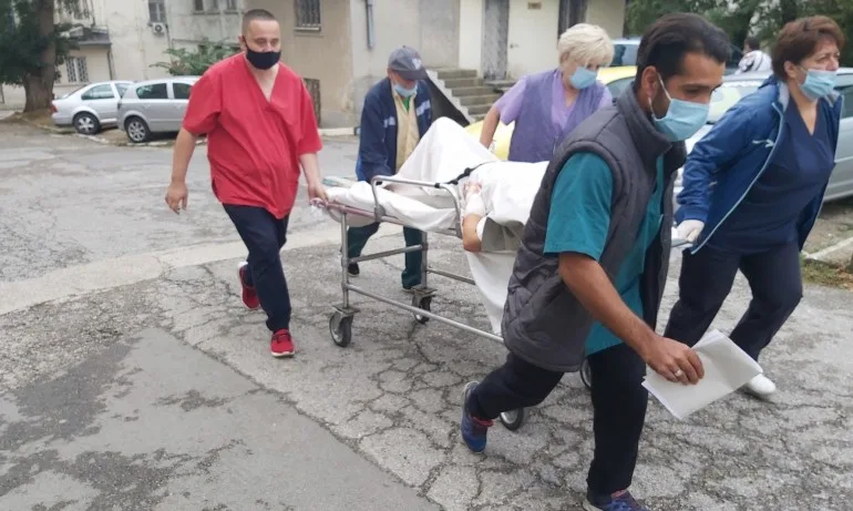 Тежка катастрофа с жертви и ранени до граничен пункт Лесово - Tribune.bg