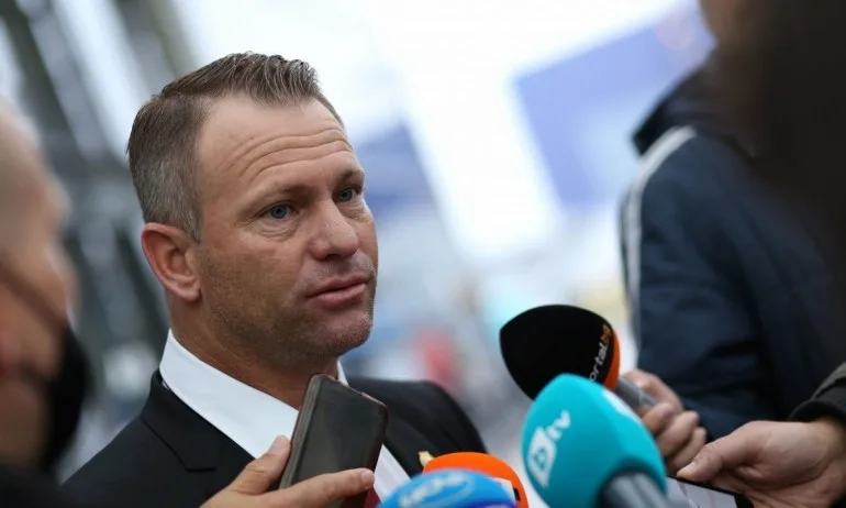 Моралес: Ако победим Йънг Бойс, имаме шансове за класиране напред - Tribune.bg