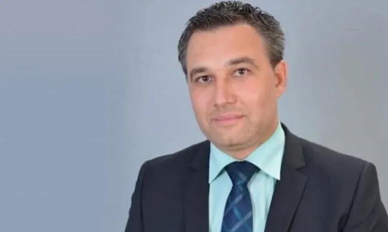 Лъснаха нови връзки на БСП с организацията на гражданския протест - Tribune.bg