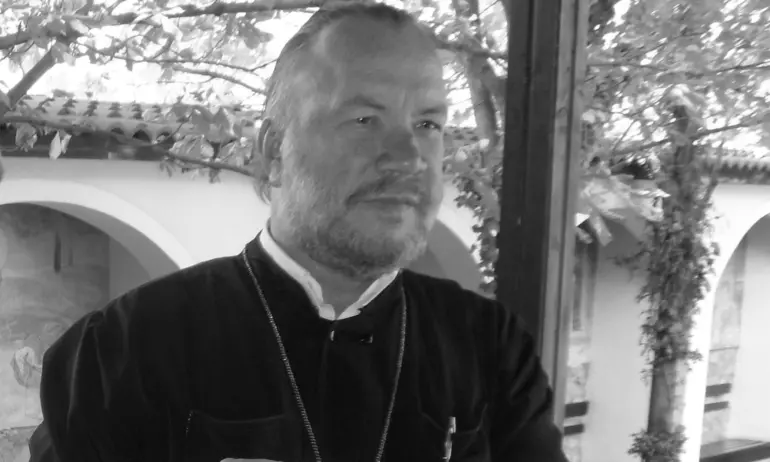 Погребват отец Боян Саръев на 31 декември в двора на църквата, в която служеше - Tribune.bg