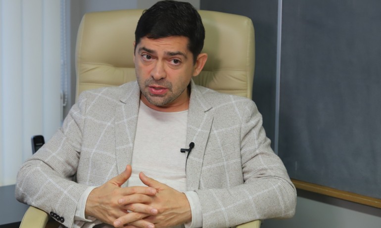 Д-р Милен Врабевски поема разходите по възстановяване на културния център в Битоля - Tribune.bg