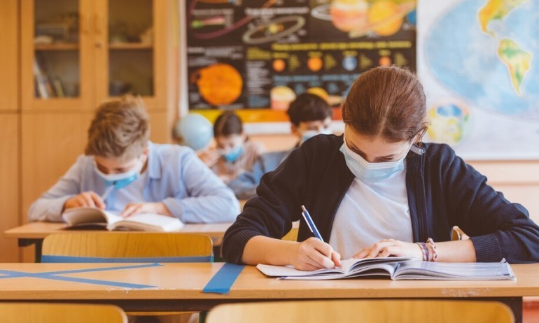 7000 деветокласници от 200 български училища ще се явят на международните тестове PISA - Tribune.bg