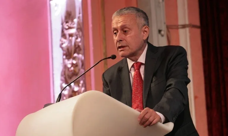 Мерки срещу пандемията: Паси писа 3 на релси на европейските лидери, похвали Борисов - Tribune.bg