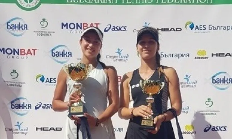Аршинкова и Топалова са на полуфинал в Индия - Tribune.bg