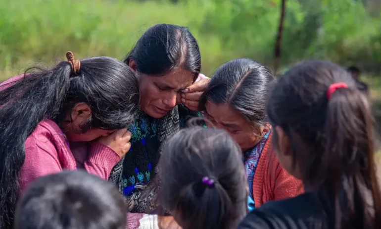 Загадъчно отравяне на десетки ученици в Мексико - Tribune.bg
