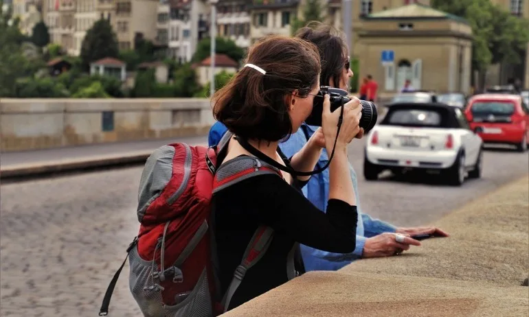 Българите са изхарчили 77 млн. лв. за 3 март - Tribune.bg