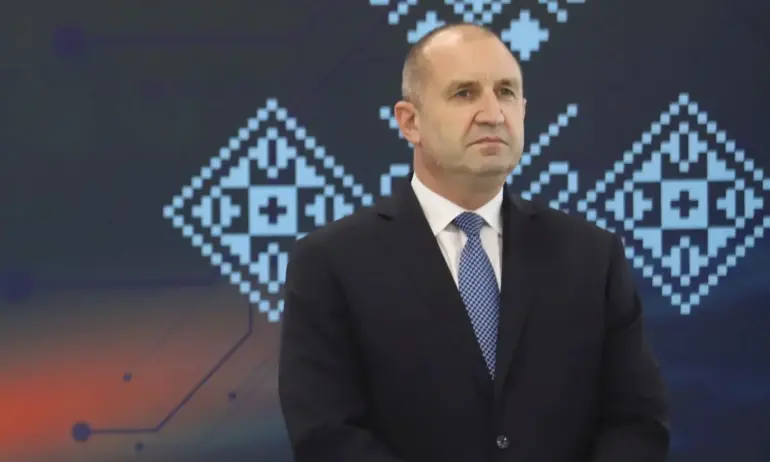 Румен Радев нападна правителството: Тласка България все по-близо до войната - Tribune.bg