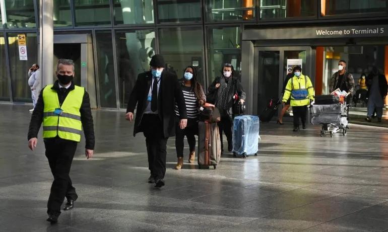 Българите под 5-дневна карантина в хотел при влизане в Исландия - Tribune.bg
