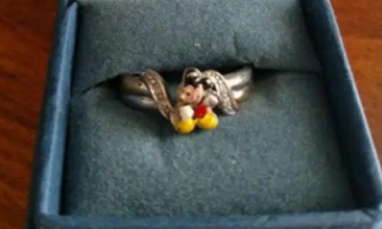 Годежен пръстен с Мики Маус отказа булка от сватба - Tribune.bg