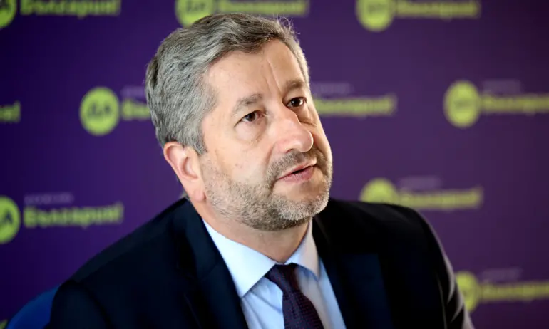 Христо Иванов: Съдебната реформа отиде в кошчето за боклук. Конституционните съдии заплашиха Шенген - Tribune.bg