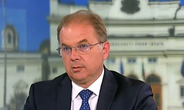 Радомир Чолаков: Два пъти през тази година се осъществява удар с таран срещу политическата система - Tribune.bg